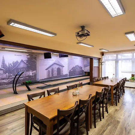 Hotel Slunce - Wellness S Bazenem, Pivovar Morous A Bowling