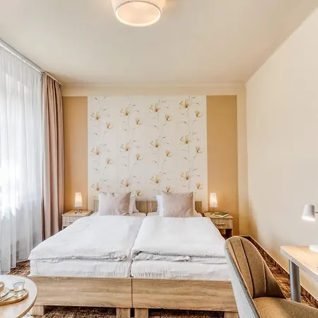 Hotel Slunce - Wellness S Bazenem, Pivovar Morous A Bowling Ξενοδοχείο