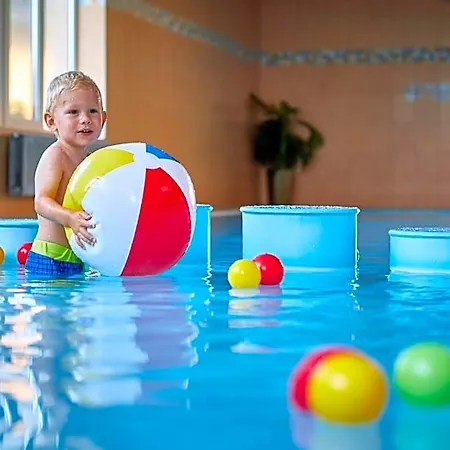 Hotel Slunce - Wellness S Bazenem, Pivovar Morous A Bowling 3*