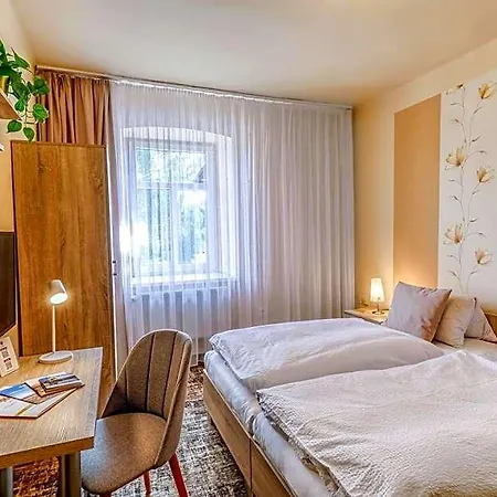 Slunce - Wellness S Bazenem, Pivovar Morous A Bowling Hotel Rymarov